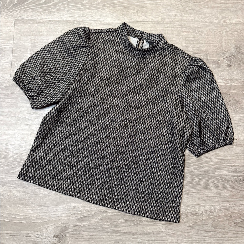 •ANN TAYLOR FACTORY• BUBBLE SLEEVE BLOUSE
